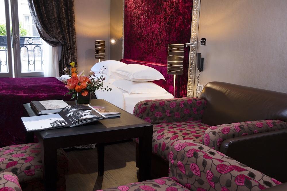 Habitación Deluxe del hotel Ares Eiffel. Foto 9