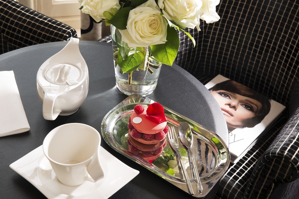 Suite junior del hotel Ares Eiffel. Foto 3
