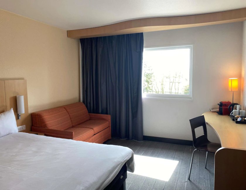 Habitación doble Confort 1 Cama doble del hotel ibis Metz Woippy. Foto 5