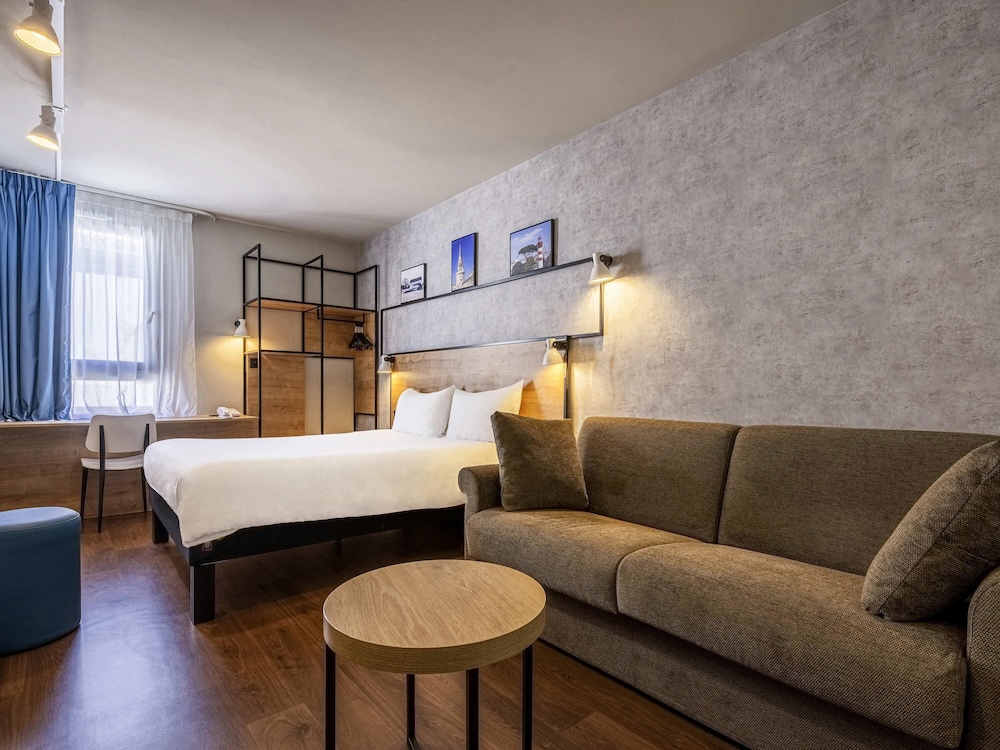 Habitación Premium doble, 1 cama doble con sofá cama del hotel ibis La Rochelle Vieux-Port. Foto 4