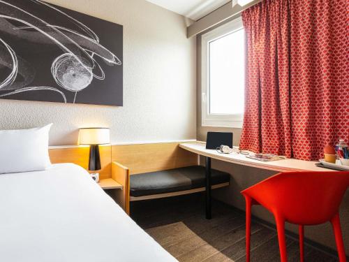 Habitación Doble Estándar - 1 o 2 camas del hotel ibis Bordeaux Pessac Route des Vins Hotel. Foto 9