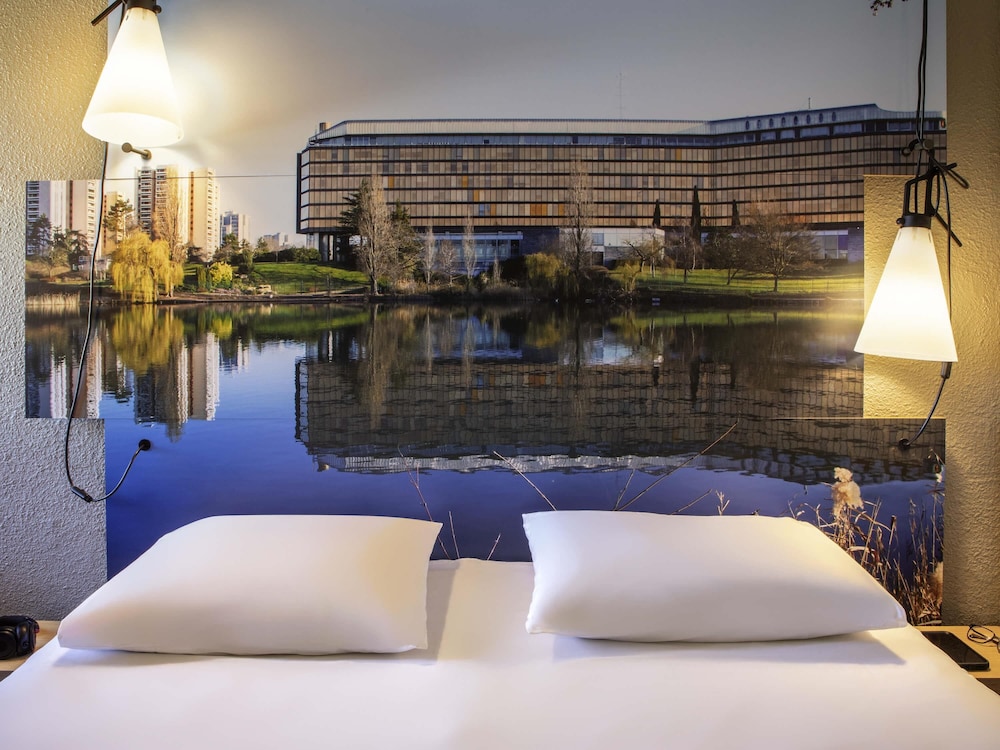 Habitación estándar doble, 1 cama doble del hotel ibis Créteil. Foto 3