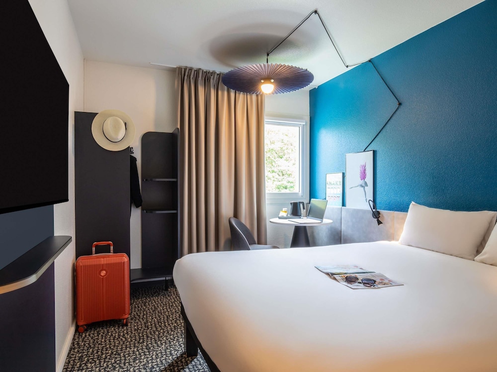 HABITACIÓN STANDARD CON CAMA DOBLE GRANDE del hotel Ibis Paris Meudon Velizy