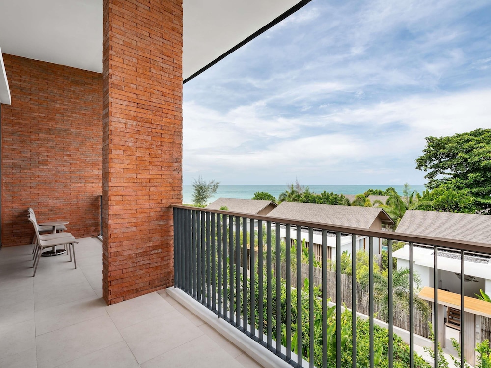 HABITACIÓN DELUXE, Cama King Size o Dos Camas Individuales, Vistas al Mar del hotel Pullman Khao Lak Resort. Foto 12