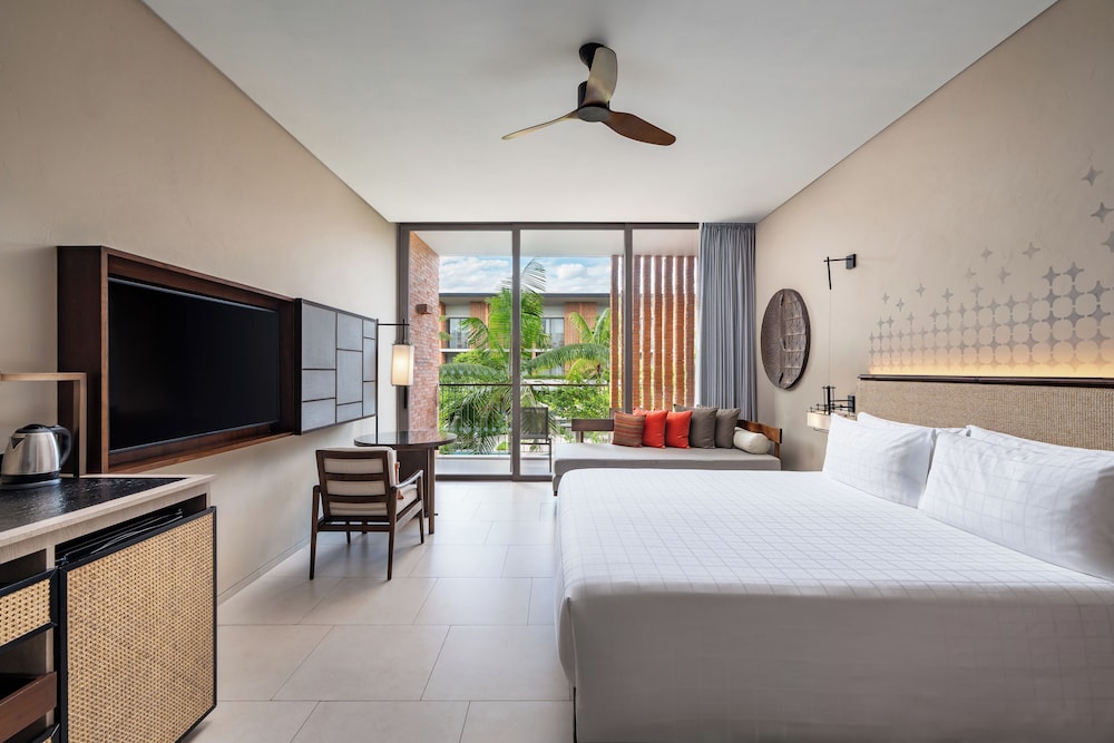 SUITE FAMILIAR, 1 Cama King Size y 2 Camas Individuales del hotel Pullman Khao Lak Resort. Foto 3