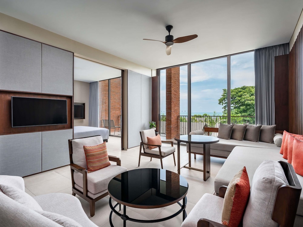 SUITE PRESIDENCIAL, 1 Cama King Size, Vistas al Mar del hotel Pullman Khao Lak Resort. Foto 1