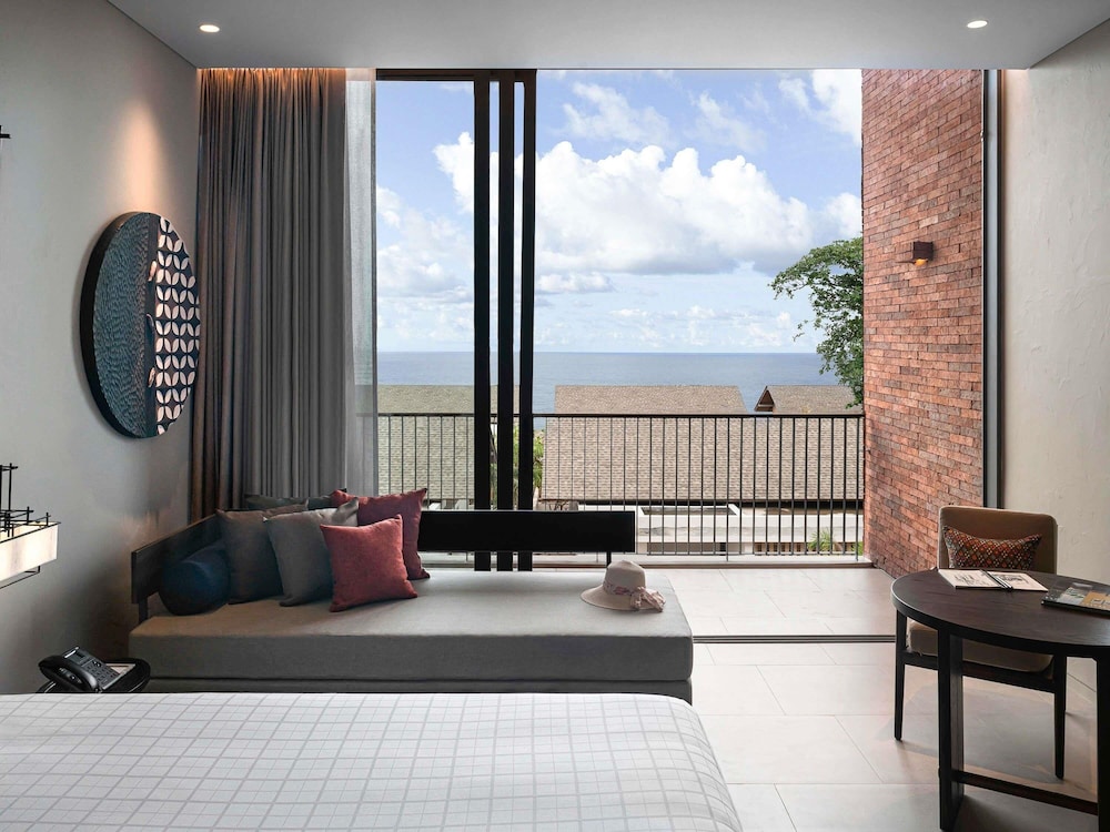 SUITE FAMILIAR, 1 Cama King Size y 2 Camas Individuales, Vistas al Mar del hotel Pullman Khao Lak Resort. Foto 12
