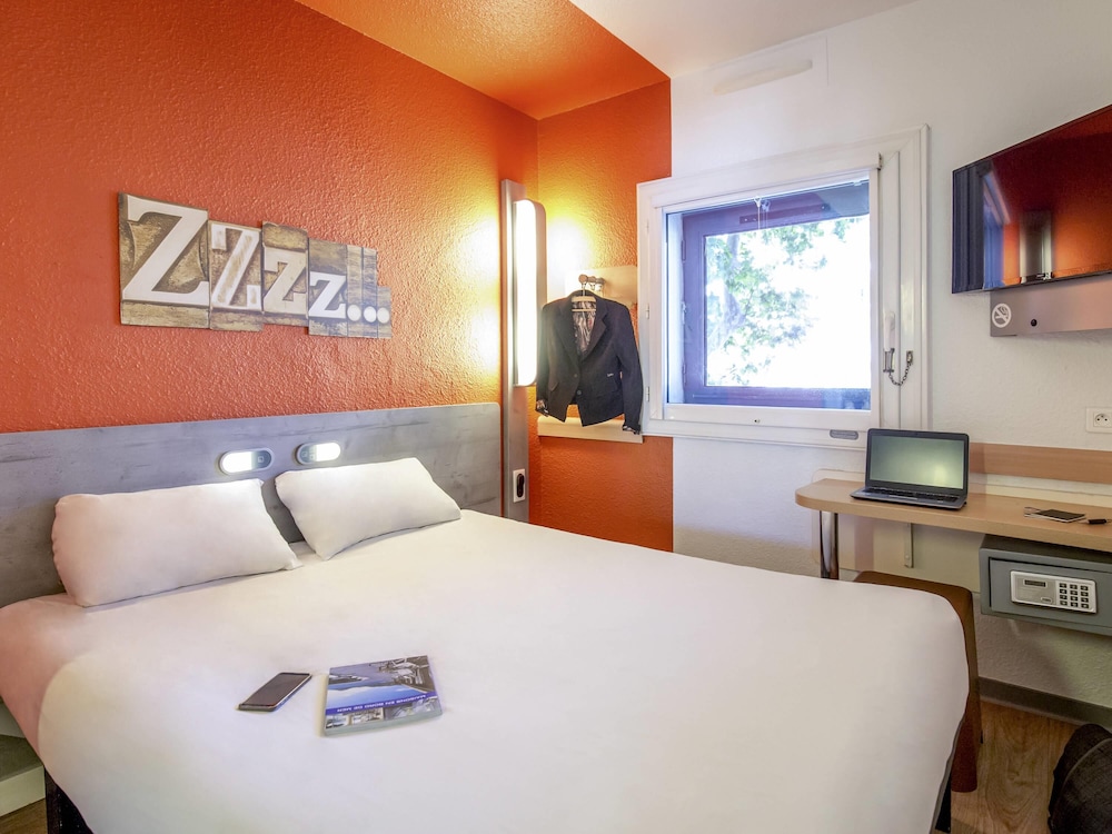 Habitación Doble del hotel ibis budget Marseille Timone. Foto 1