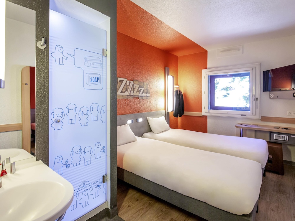 Habitación Doble del hotel ibis budget Marseille Timone. Foto 6