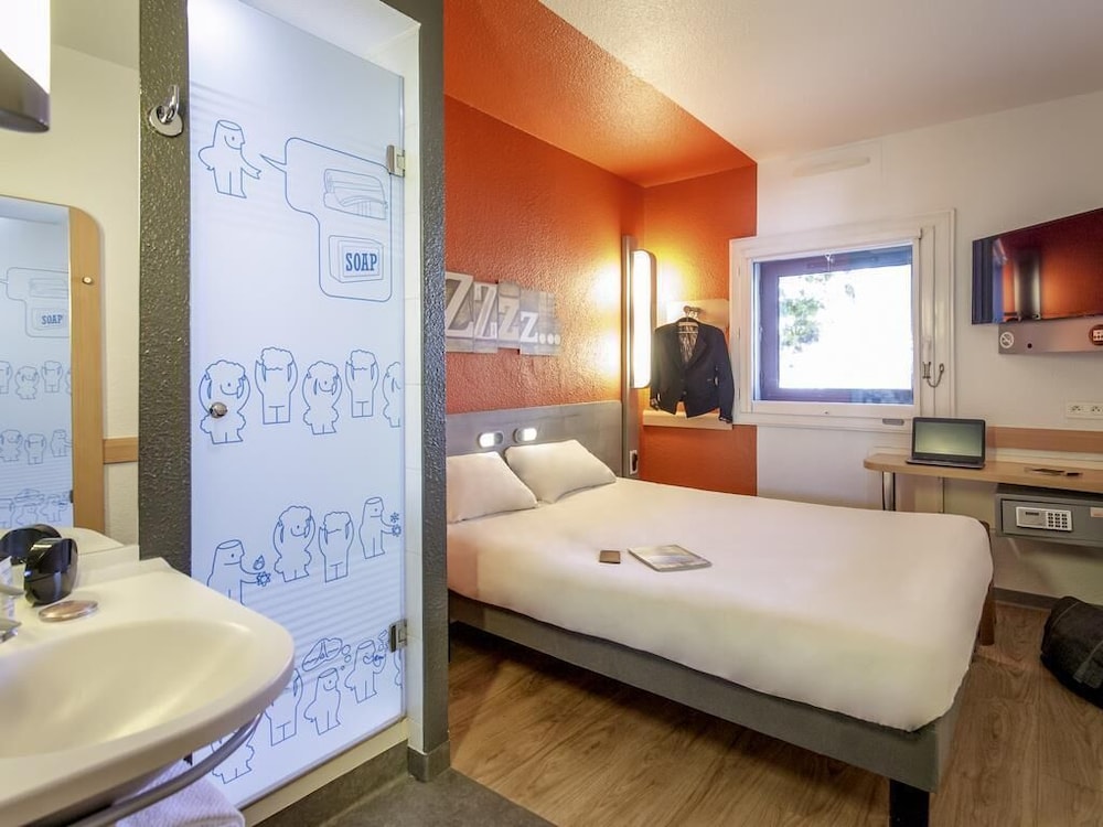 Habitación Doble del hotel ibis budget Marseille Timone. Foto 9