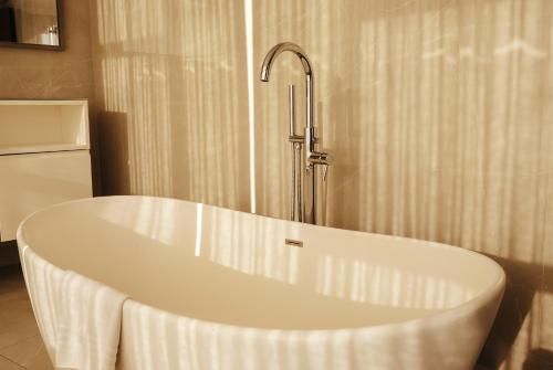 Suite con baño del hotel Nacional Rio De Janeiro Oficial. Foto 4
