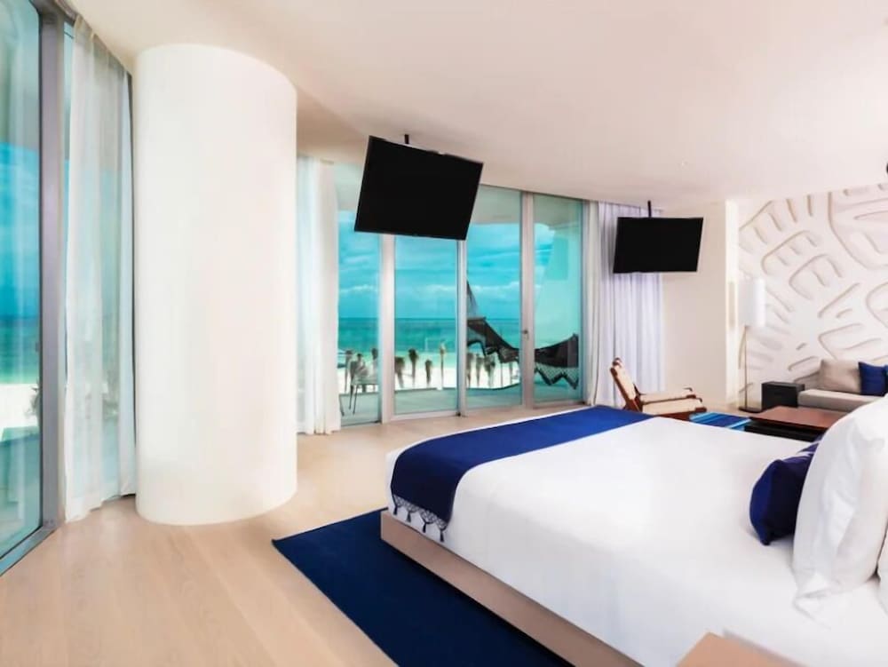 SUITE PREMIER DE UN DORMITORIO FRENTE AL MAR del hotel SLS Cancun. Foto 6