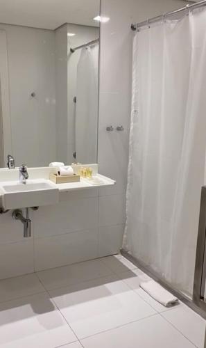 Habitación Doble adaptada para personas con movilidad reducida del hotel Bossa Nova Ipanema. Foto 1