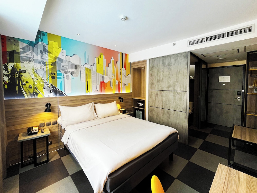 Habitación Superior con 1 Cama Queen del hotel ibis Styles Bekasi Jatibening. Foto 5