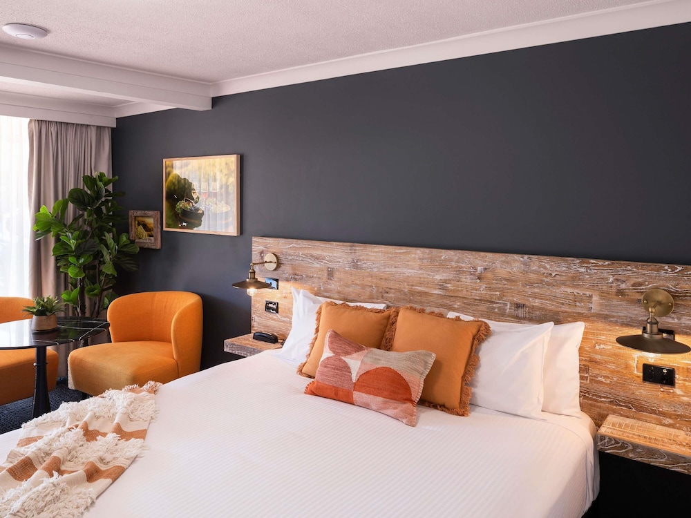 Habitación King del hotel ibis Styles Orange. Foto 1