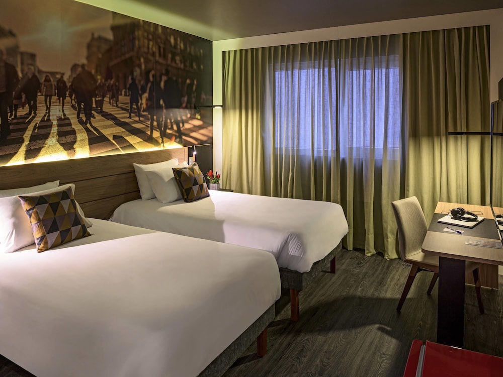 Habitación superior con 2 camas individuales del hotel Novotel Curitiba Batel