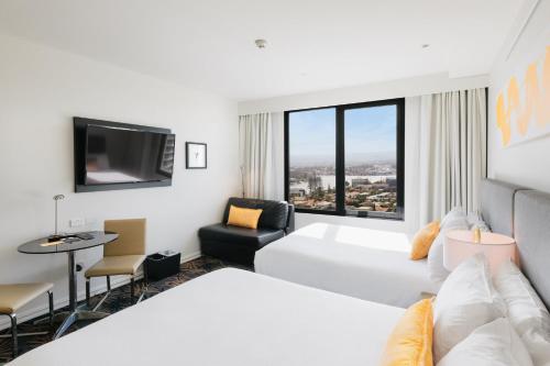 Habitación Doble Estándar con vistas a la ciudad - 2 camas dobles del hotel Voco Gold Coast, An Ihg. Foto 5