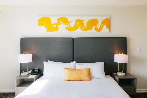 Habitación Doble Estándar con vistas al océano - 1 cama grande del hotel Voco Gold Coast, An Ihg. Foto 6
