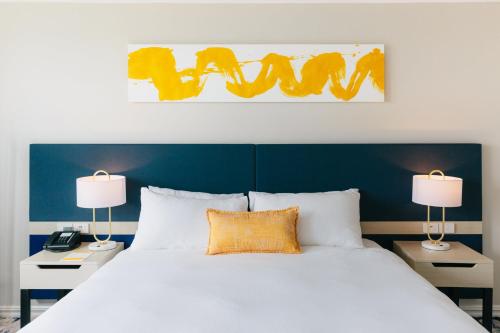 Habitación Premium con cama extragrande y vistas al océano del hotel Voco Gold Coast, An Ihg. Foto 4