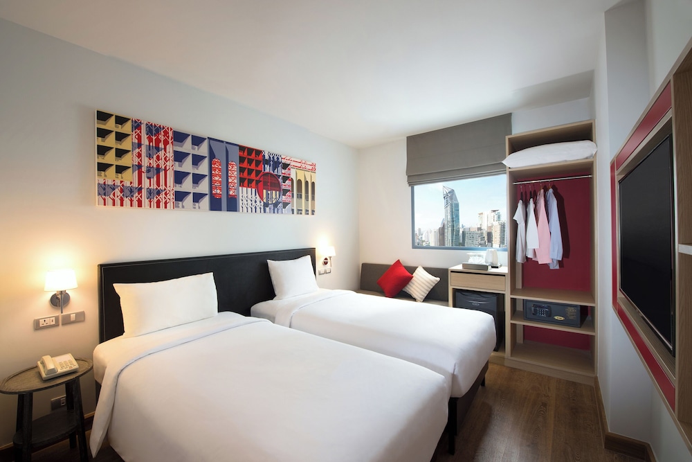 Habitación estándar con camas individuales del hotel Ibis Bangkok Sukhumvit 24