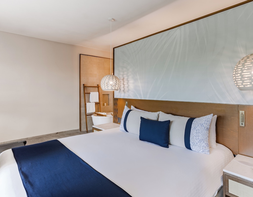 Suite Junior Allure, 1 Cama King, Solo Adultos (Vista a la Selva) del hotel Armony Marival Resort & Spa Punta de Mita - MGallery collection. Foto 10