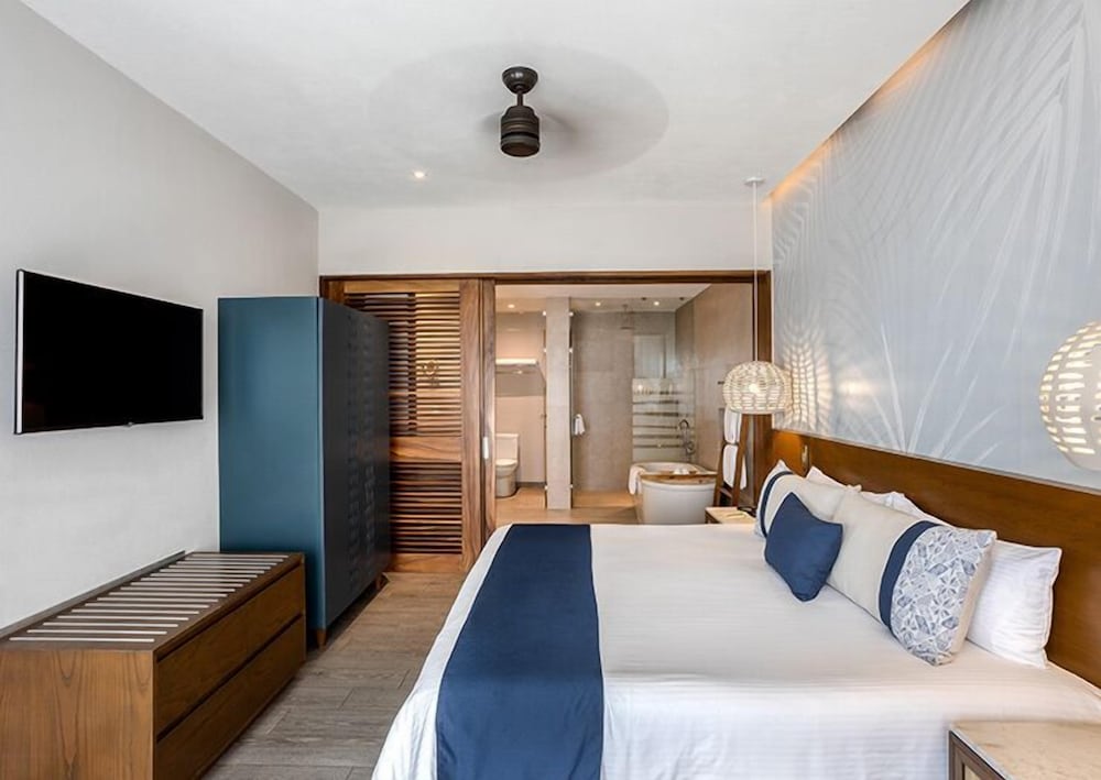Suite Ejecutiva Armony, Compuesta 2 Recámaras, 1 Cama King (Vista al Mar) del hotel Armony Marival Resort & Spa Punta de Mita - MGallery collection. Foto 3