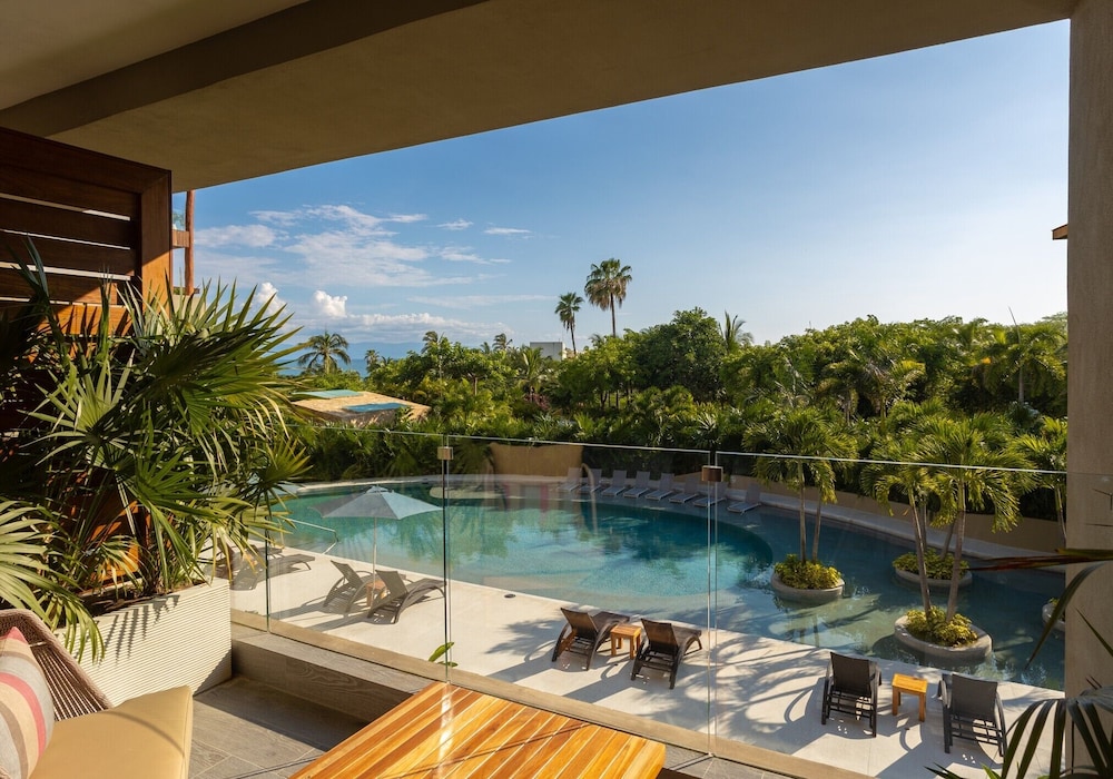 Suite Lush, 1 Recámara, 1 Cama King (Vista al Jardín) del hotel Armony Marival Resort & Spa Punta de Mita - MGallery collection. Foto 6