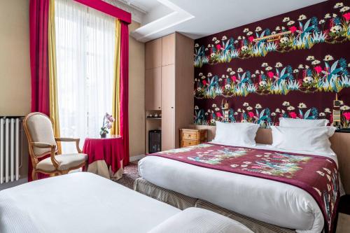 Privilege Room with Garden View del hotel REGENT`S GARDEN. Foto 2