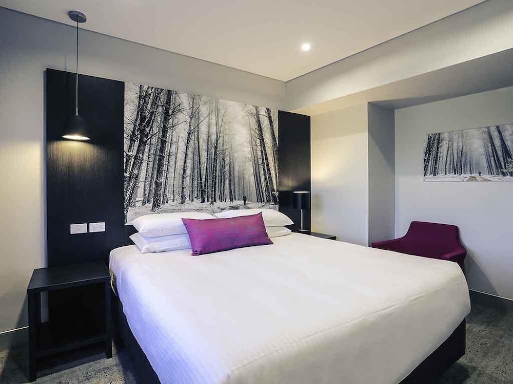 SUITE SUPERIOR DE 2 DORMITORIOS, 1 Cama King y 1 Cama King Zip del hotel Mercure Tamworth. Foto 6