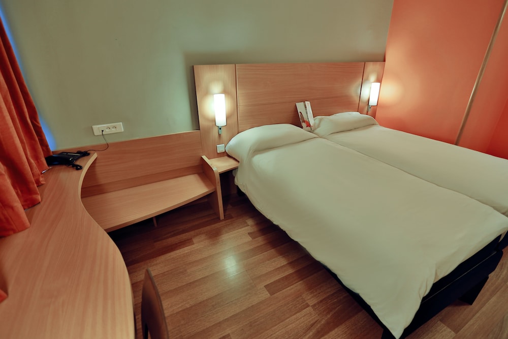 Habitación Estándar con 1 cama doble del hotel Ibis Meknes. Foto 4