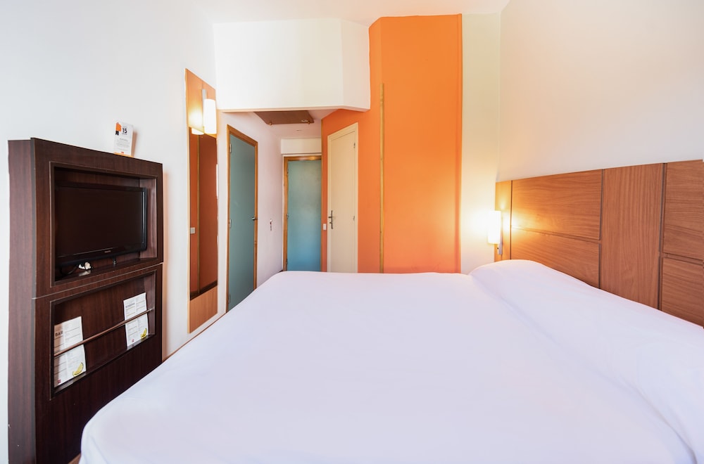 Habitación Estándar con 1 cama doble del hotel Ibis Meknes. Foto 6