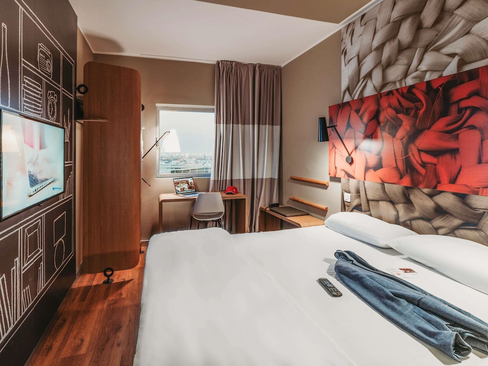 Habitación estándar doble, 1 cama doble del hotel Ibis Casablanca City Center. Foto 3