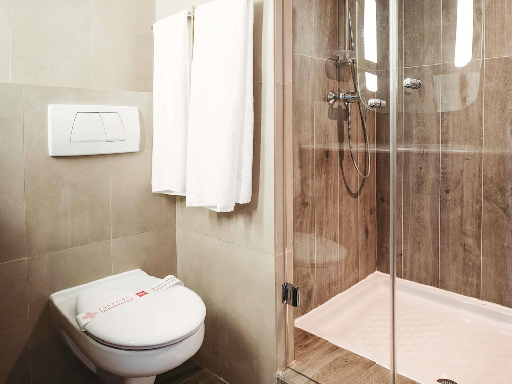 Habitación estándar doble, 1 cama doble del hotel Ibis Casablanca City Center. Foto 5