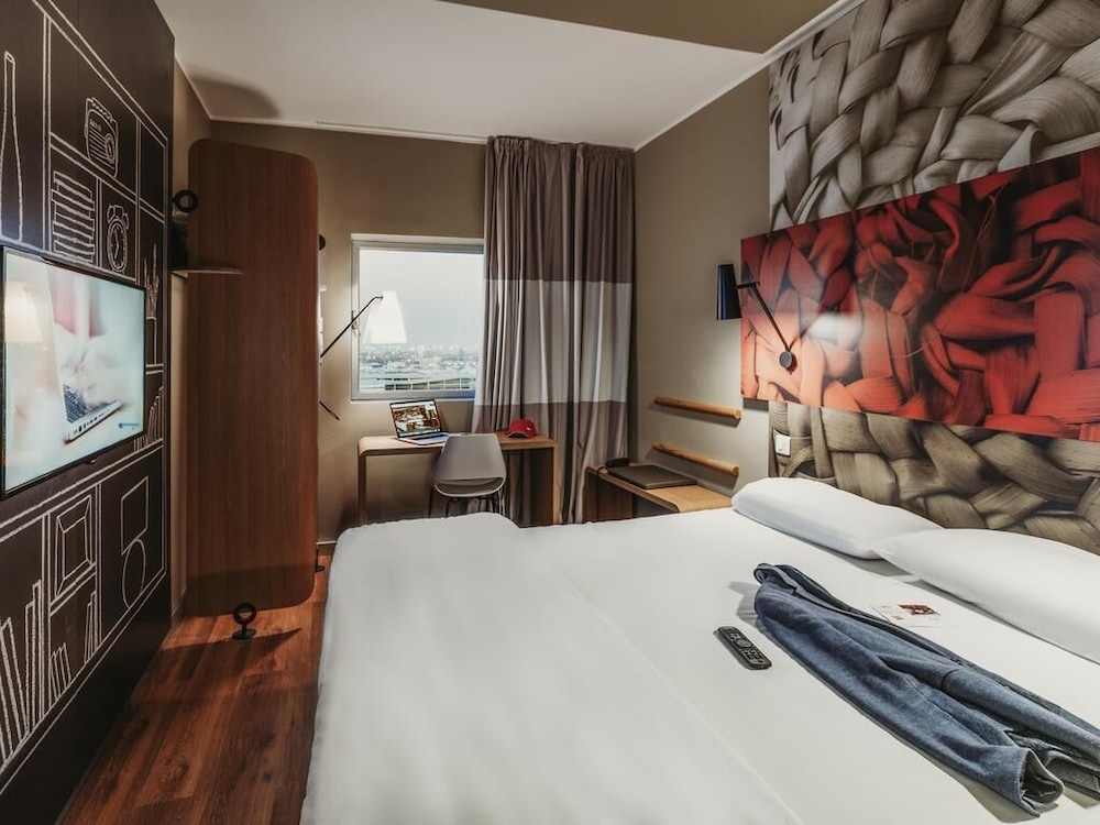 Habitación estándar doble, 1 cama doble del hotel Ibis Casablanca City Center. Foto 6