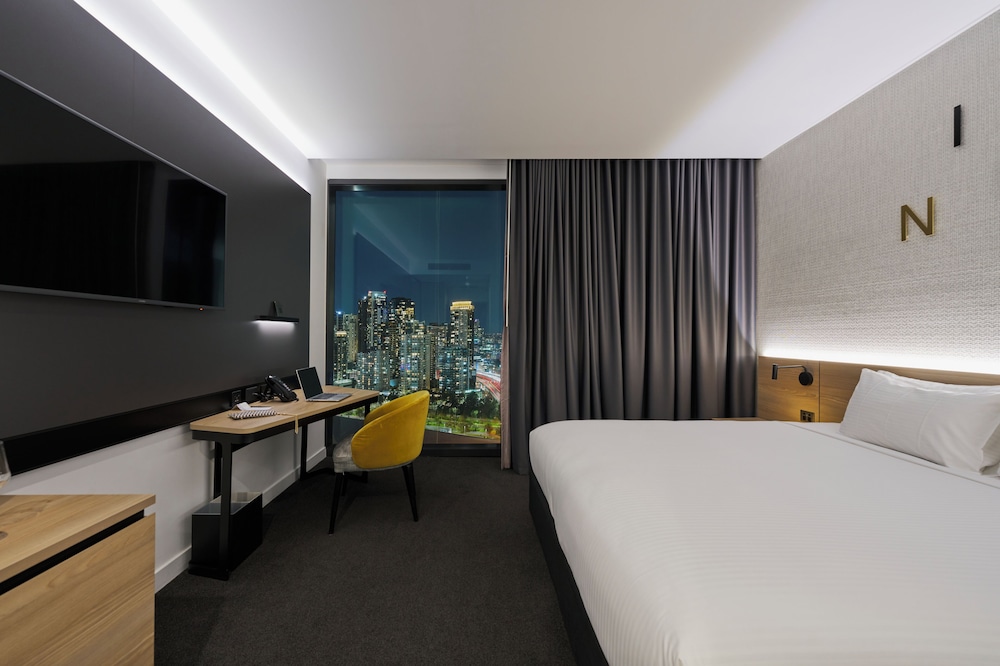 Habitación Deluxe con 1 cama king del hotel Novotel Melbourne South Wharf. Foto 2