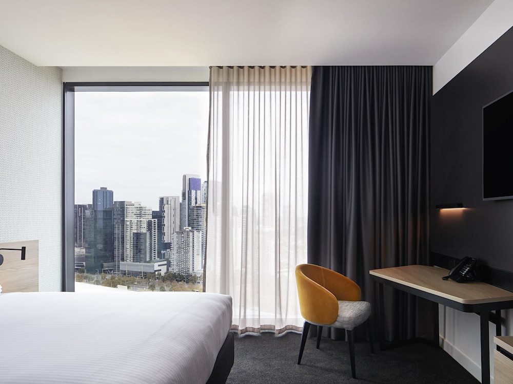 Habitación Estándar con 1 Cama Queen del hotel Novotel Melbourne South Wharf. Foto 4
