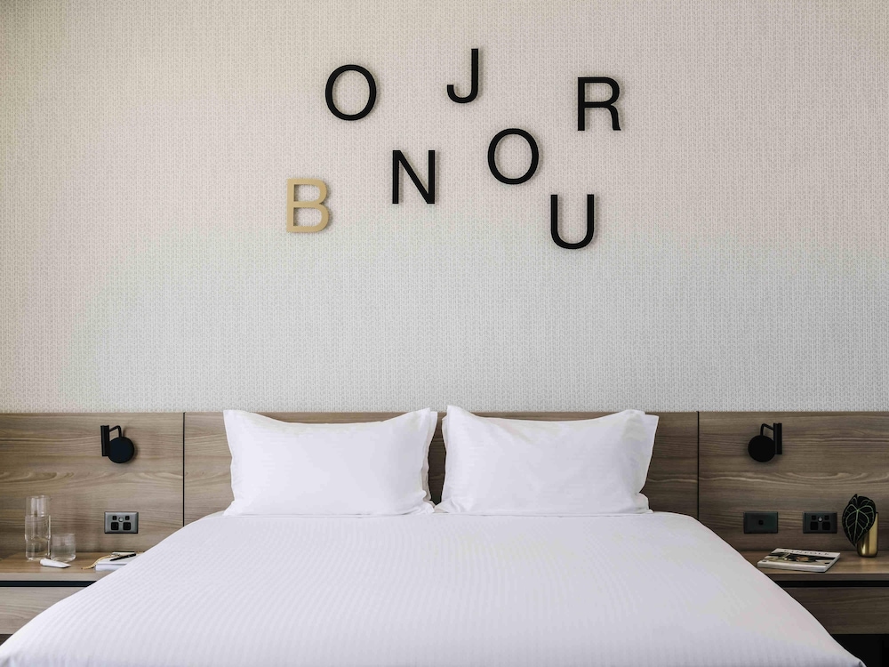 Suite con Vistas a la Ciudad y 1 Dormitorio con 1 Cama King del hotel Novotel Melbourne South Wharf. Foto 4