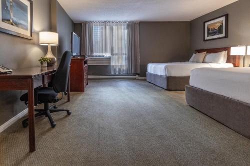 Suite de 1 dormitorio - 2 camas grandes del hotel Faubourg Montreal. Foto 7