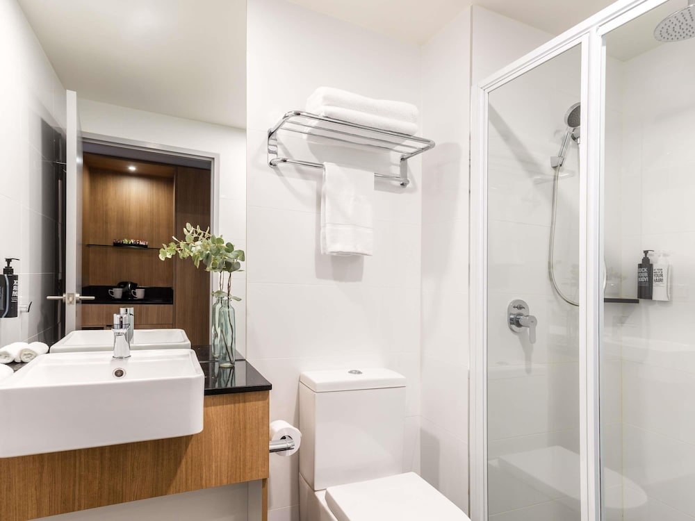 Habitación estándar con 2 camas individuales del hotel ibis Styles Hobart. Foto 9