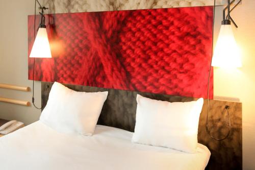 Tres habitaciones contiguas del hotel Ibis Paris Place D'Italie 13ème. Foto 2