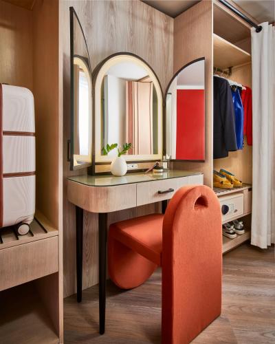 2 Queens Chamber del hotel Virgin Hotels Las Vegas, Curio Collection By Hilton. Foto 1