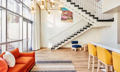 Opal King 1 Bedroom Grand Two Story Villa del hotel Virgin Hotels Las Vegas, Curio Collection By Hilton
