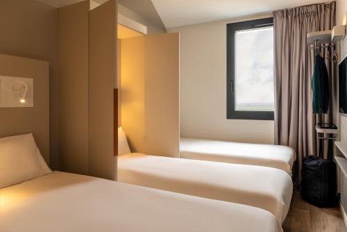 Habitación Familiar del hotel ibis budget Gonesse. Foto 5