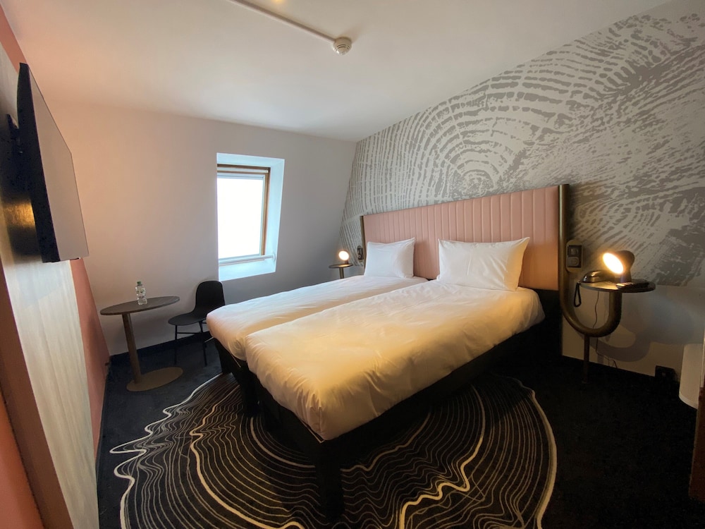 Habitación Standard con 2 camas individuales del hotel ibis Styles Paris Porte de Versailles - Mairie d'Issy. Foto 1