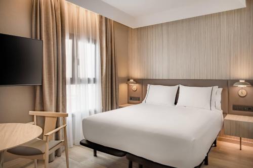 Habitación Estándar con cama grande del hotel Ac Tenerife By Marriott