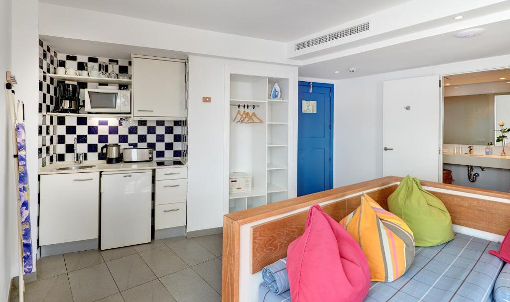 Apartamento 1 dormitorio del hotel Hipotels Cala Bona Club. Foto 2