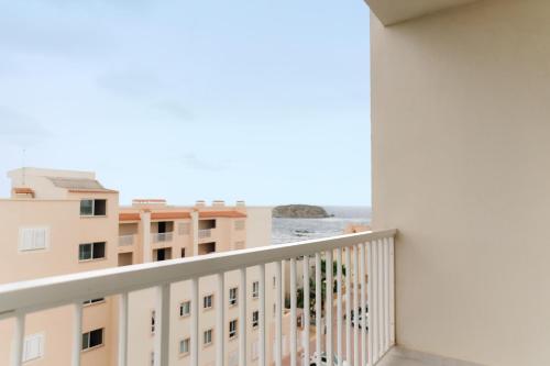 Habitación Doble con vistas al mar del hotel Bluesea Coral Beach. Foto 6