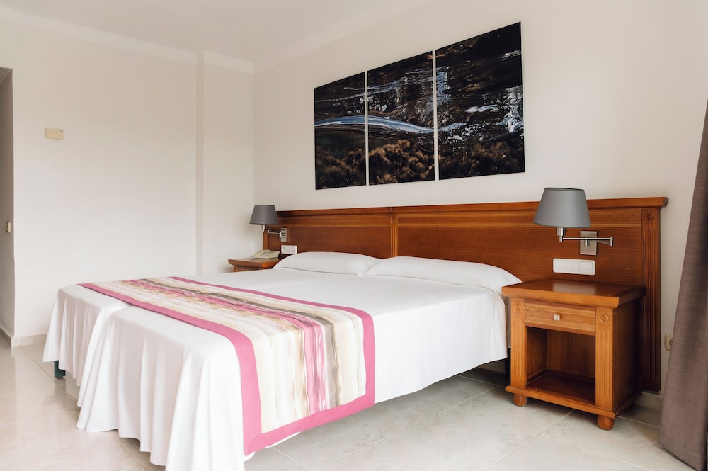 Habitación Doble del hotel Bluesea Coral Beach. Foto 3