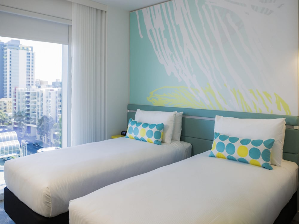 Habitación Superior con 2 Camas Individuales y Vistas a la Ciudad del hotel Ibis Styles East Perth. Foto 7
