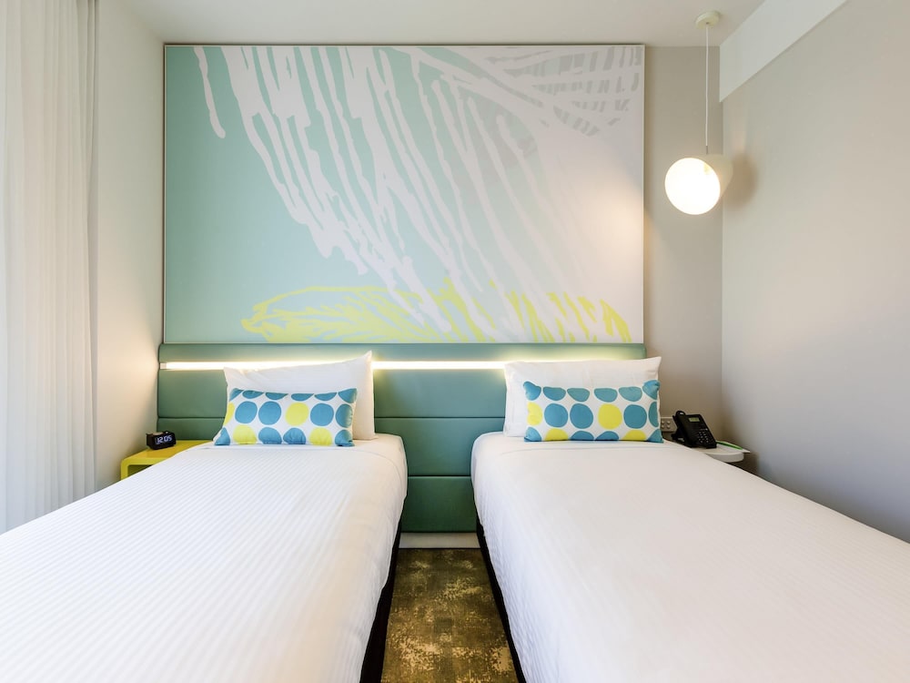 Habitación Superior con 2 Camas Individuales y Vistas a la Ciudad del hotel Ibis Styles East Perth. Foto 8